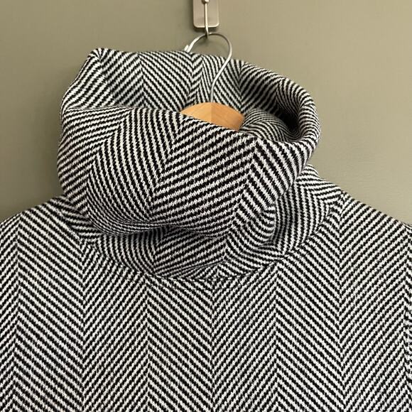 J. Crew Long Sleeve Funnelneck Pullover Black White Herringbone Sz XS Turtleneck - Picture 7 of 16